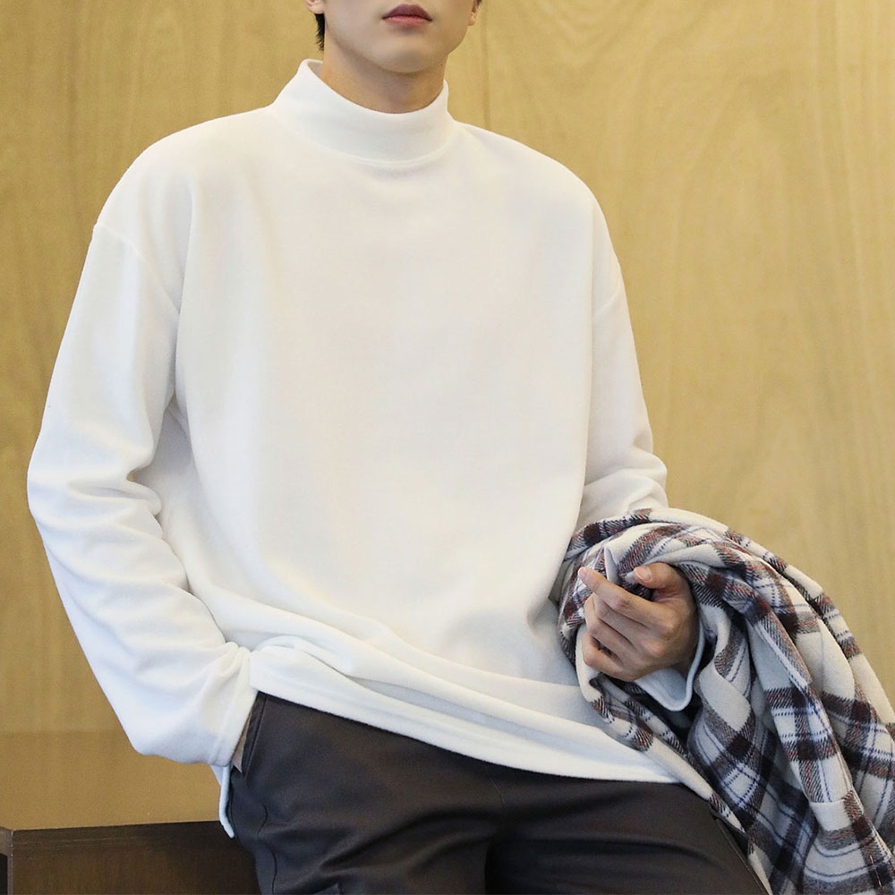 포근한 오버핏 후리스 반폴라