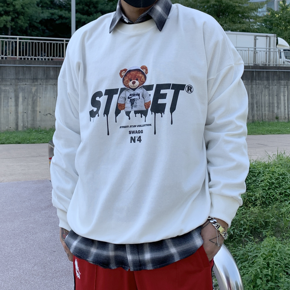 스트릿 베어 맨투맨